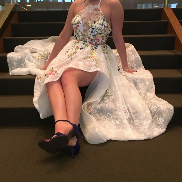 Sherri Hill White Embroidered Hi-Low dress - threedaughtersproperties.com Sherri Hill White Embroidered Hi-Low dress - threedaughtersproperties.com